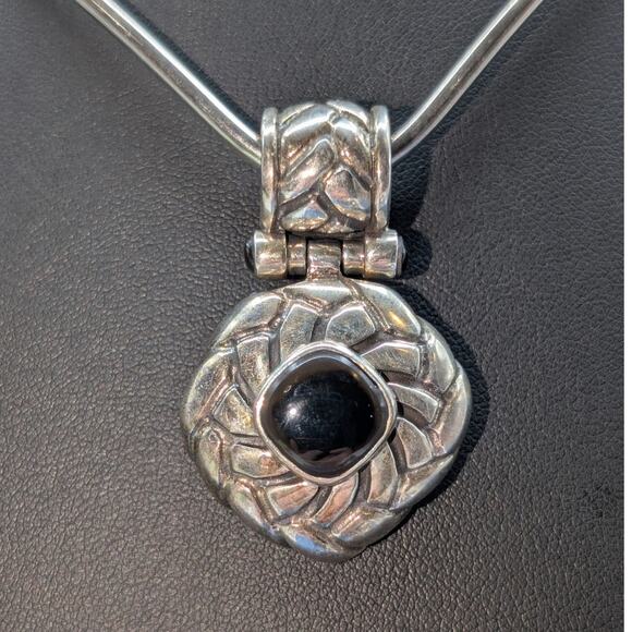 VTG 925 Sterling Silver Articulated Black Stone Embossed Cabochon Pendant (Only) - Picture 1 of 4